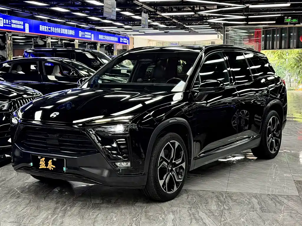 NIO ES8