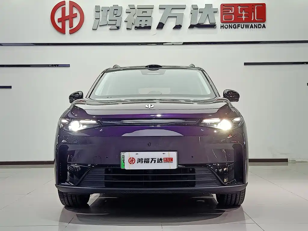 Leapmotor C16