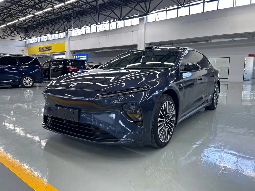 NIO ET7