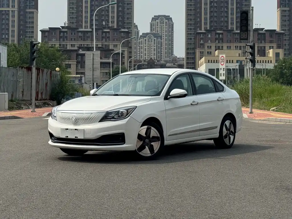 Dongfeng E70