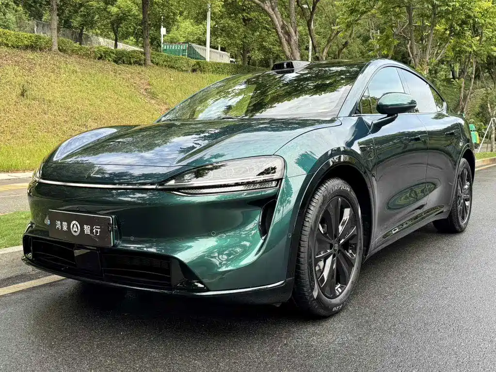 Luxeed R7