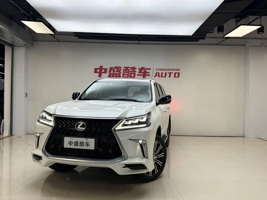 Lexus LX