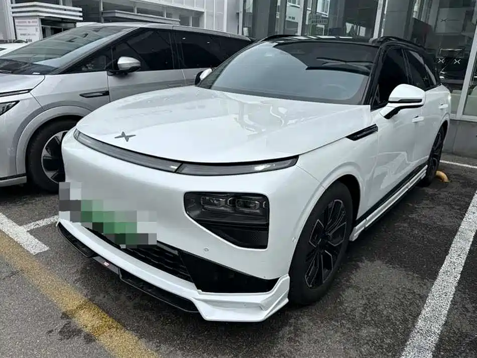 Xpeng G9