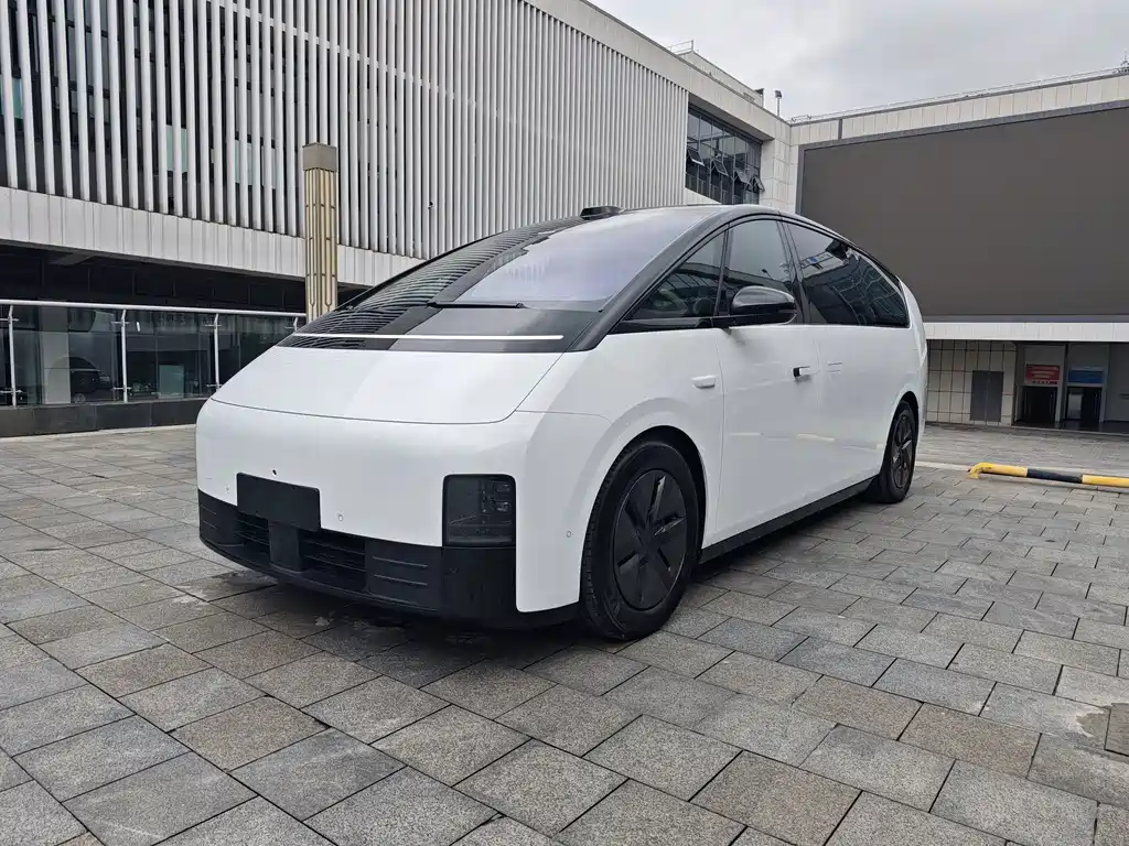 Li Auto MEGA