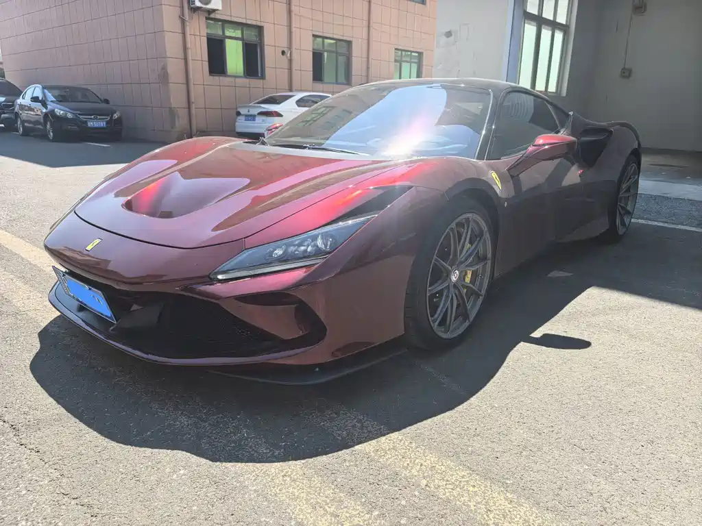 Ferrari F8