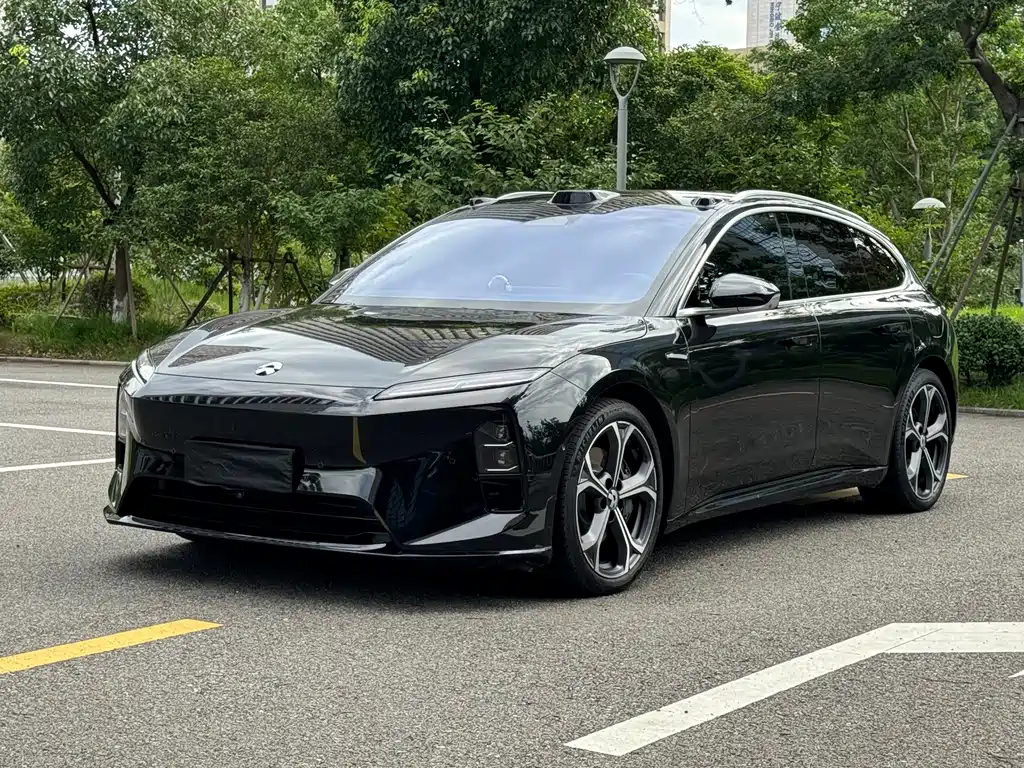 NIO ET5T