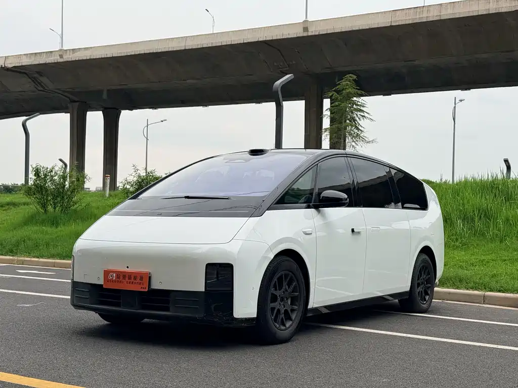 Li Auto MEGA
