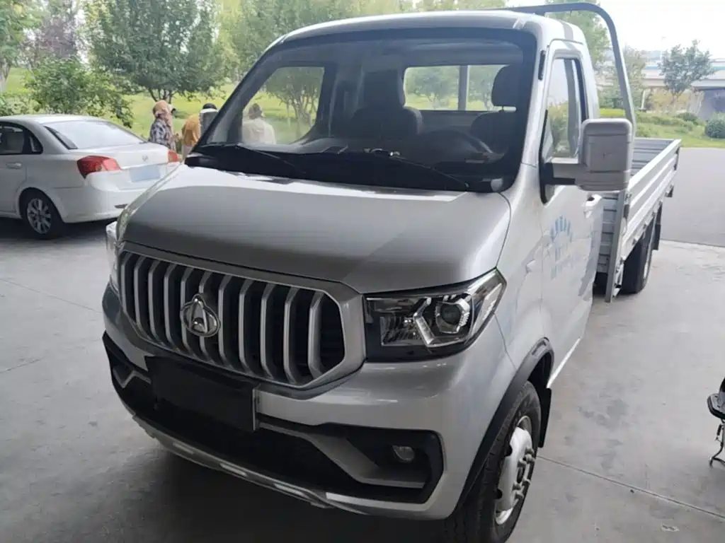 Changan T30