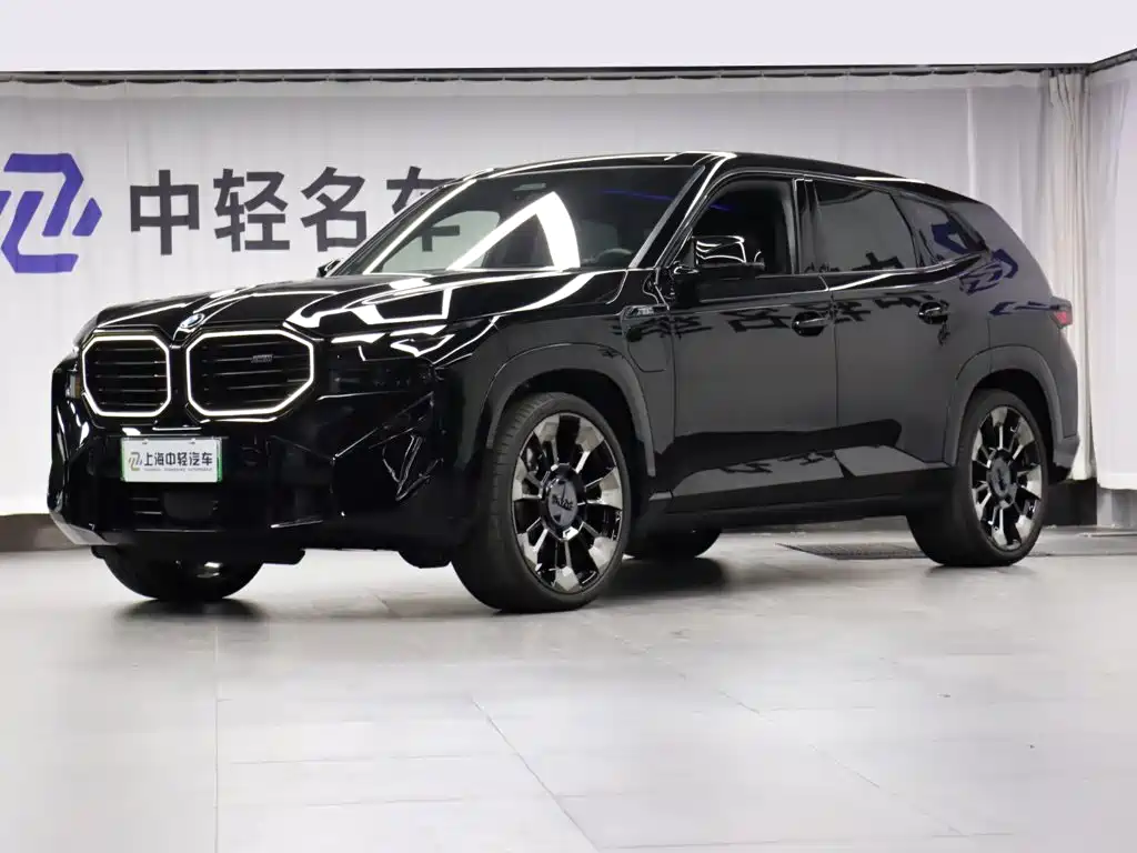 BMW XM
