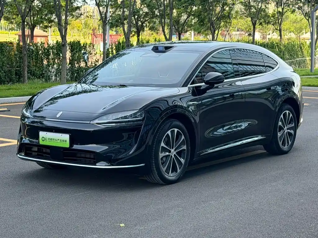 Luxeed R7