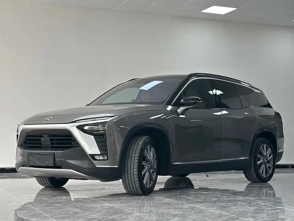 NIO ES8