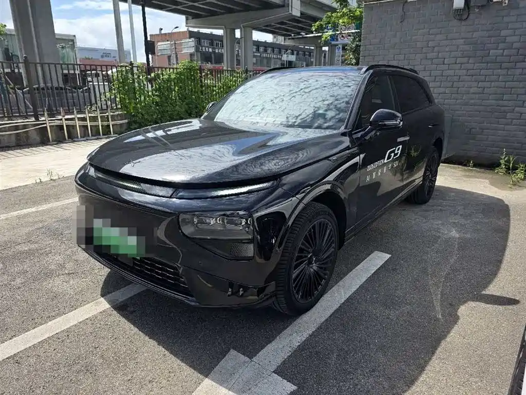Xpeng G9