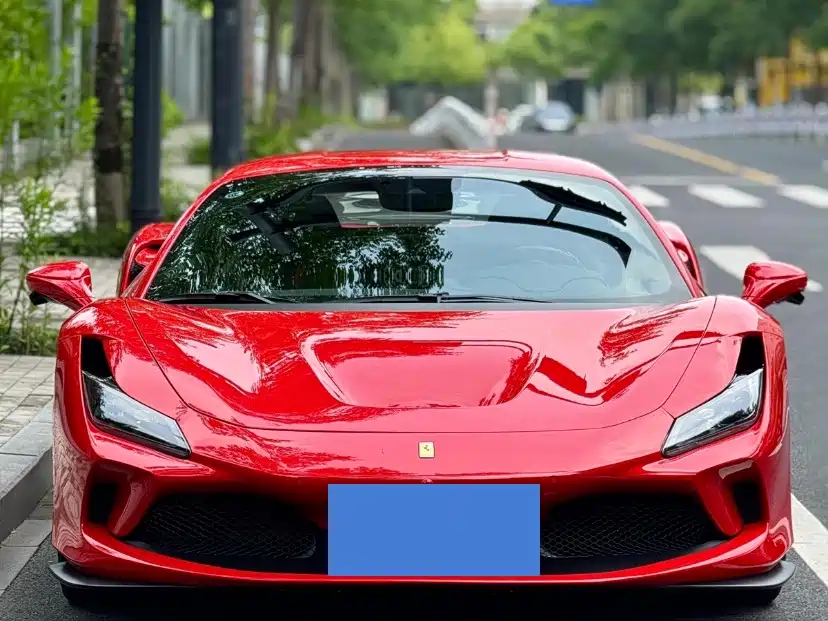 Ferrari F8