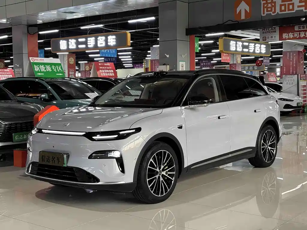Leapmotor C11