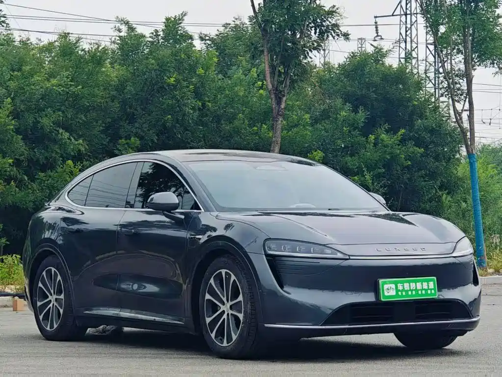 Luxeed R7