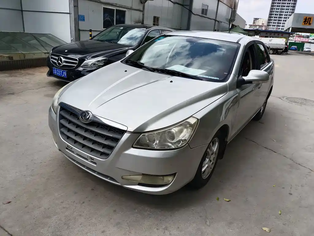 Dongfeng S30