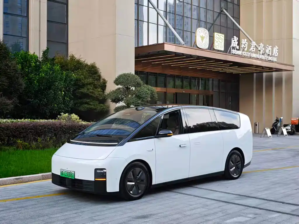 Li Auto MEGA