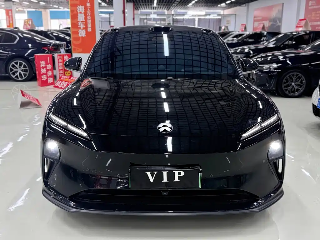 NIO ET5