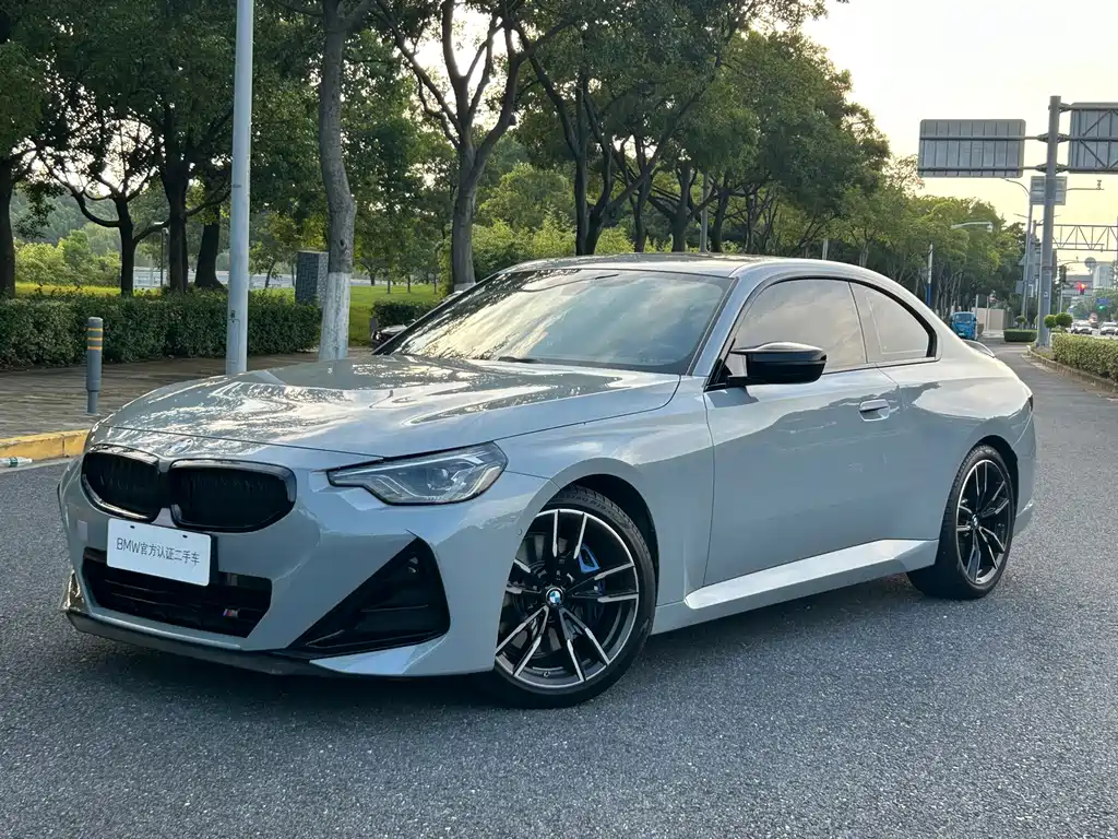 BMW M240i