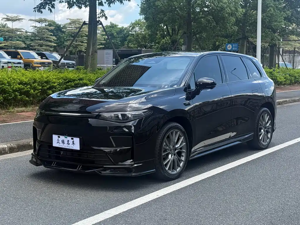 Leapmotor C10