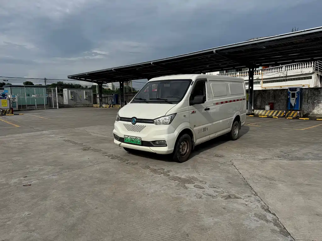 Dongfeng EM26