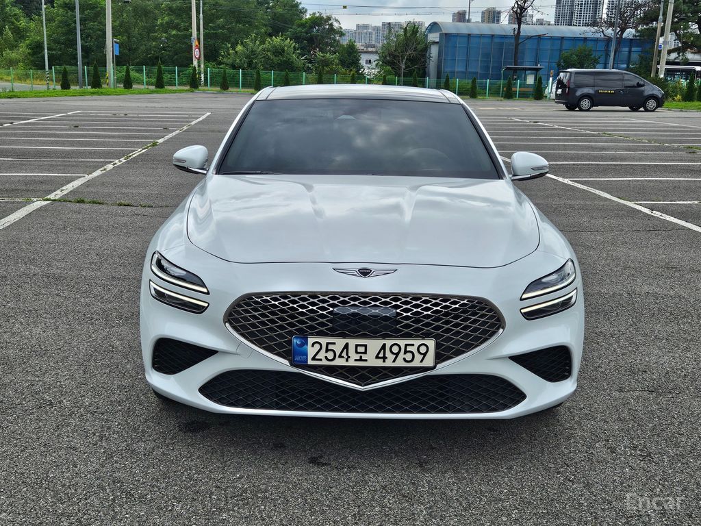Genesis G70