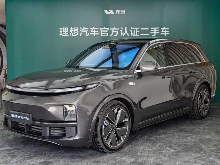 Li Auto L8