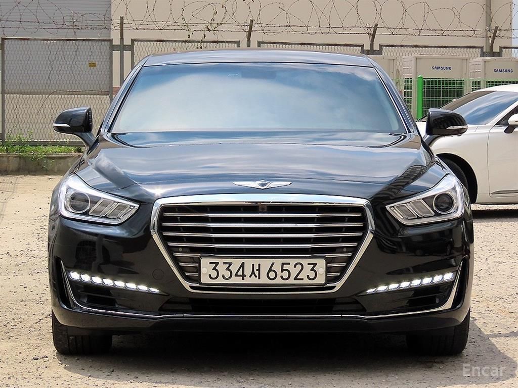 Genesis EQ900