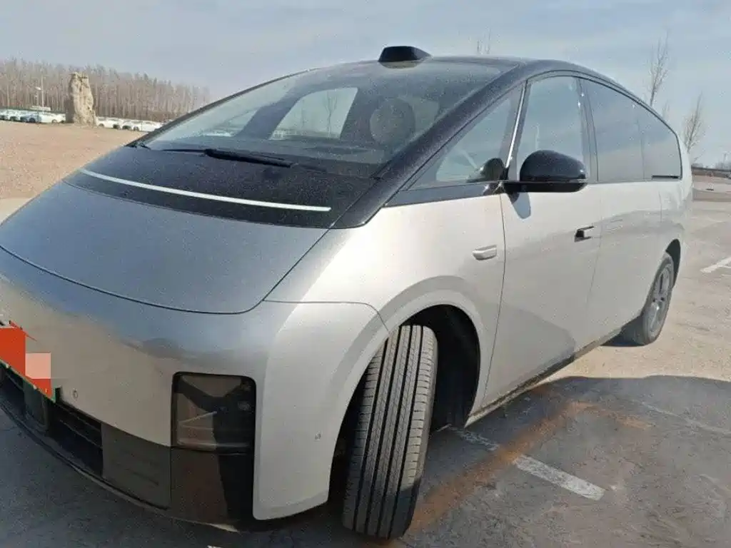 Li Auto MEGA