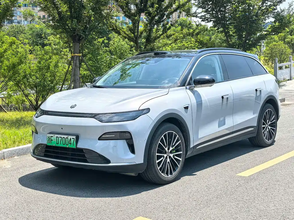 Leapmotor C11