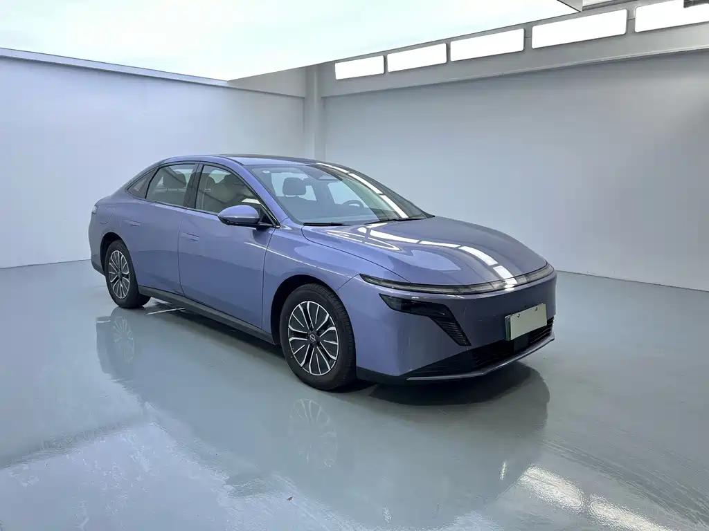 Nissan N6