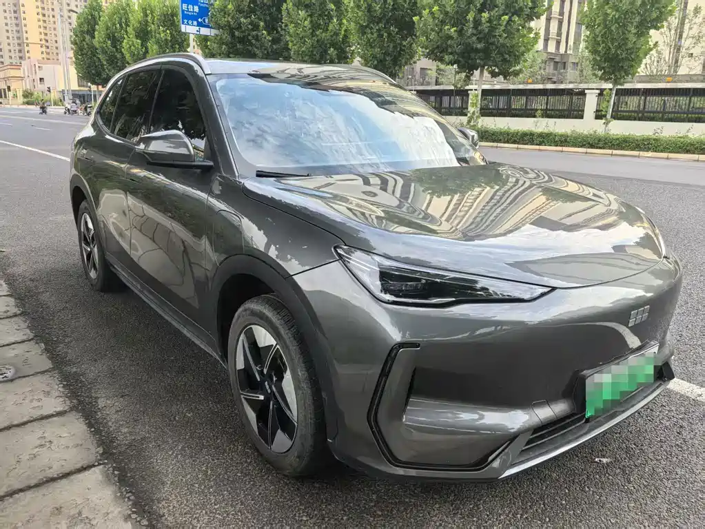 Geely Galaxy Galaxy E5