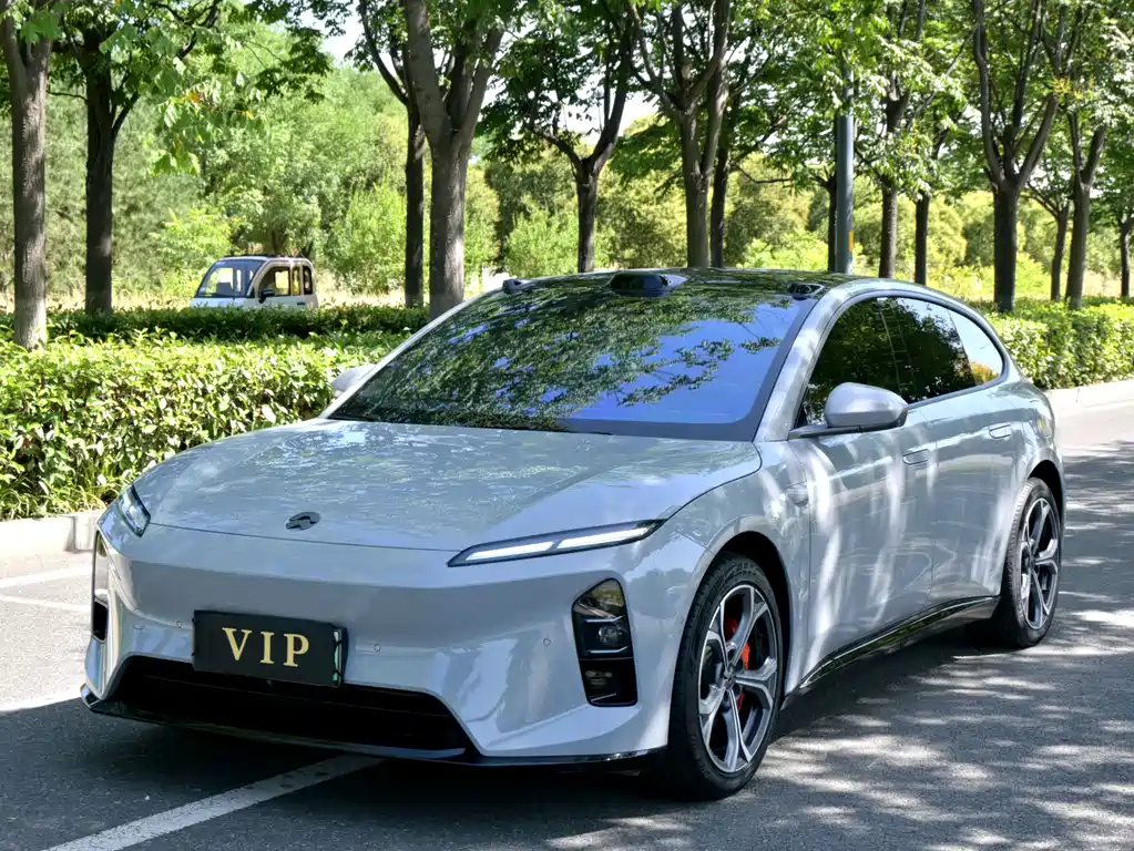NIO ET5T