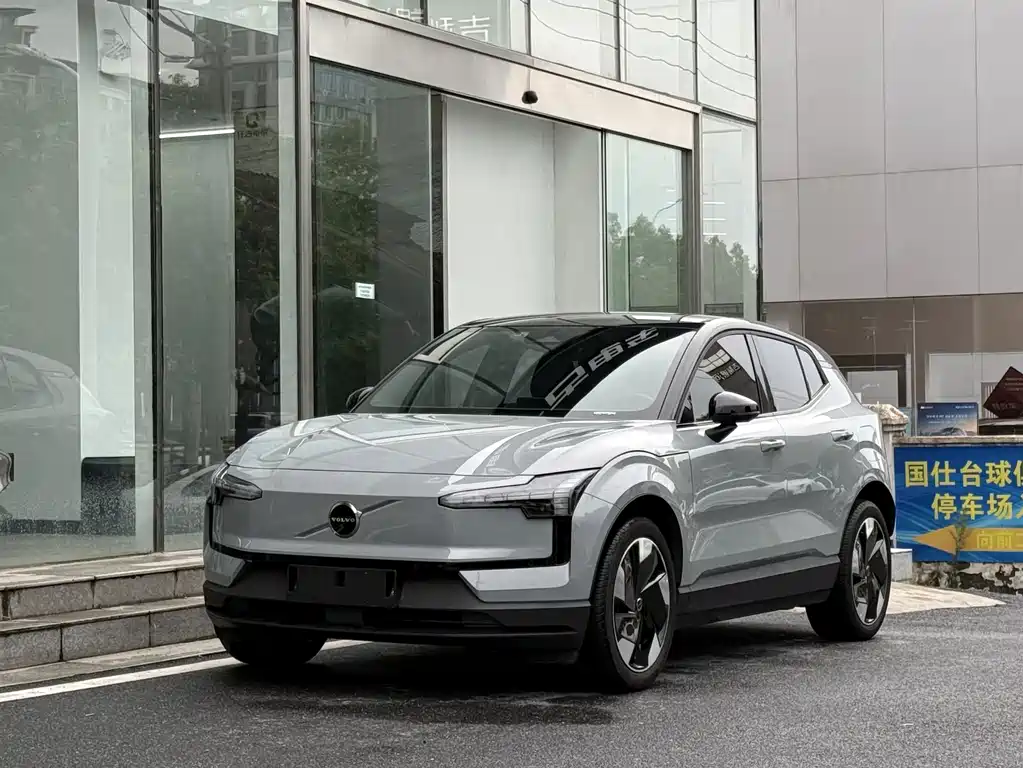 Volvo EX30