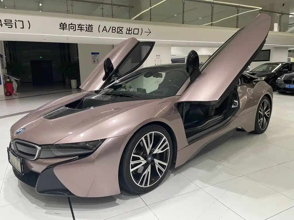 BMW i8