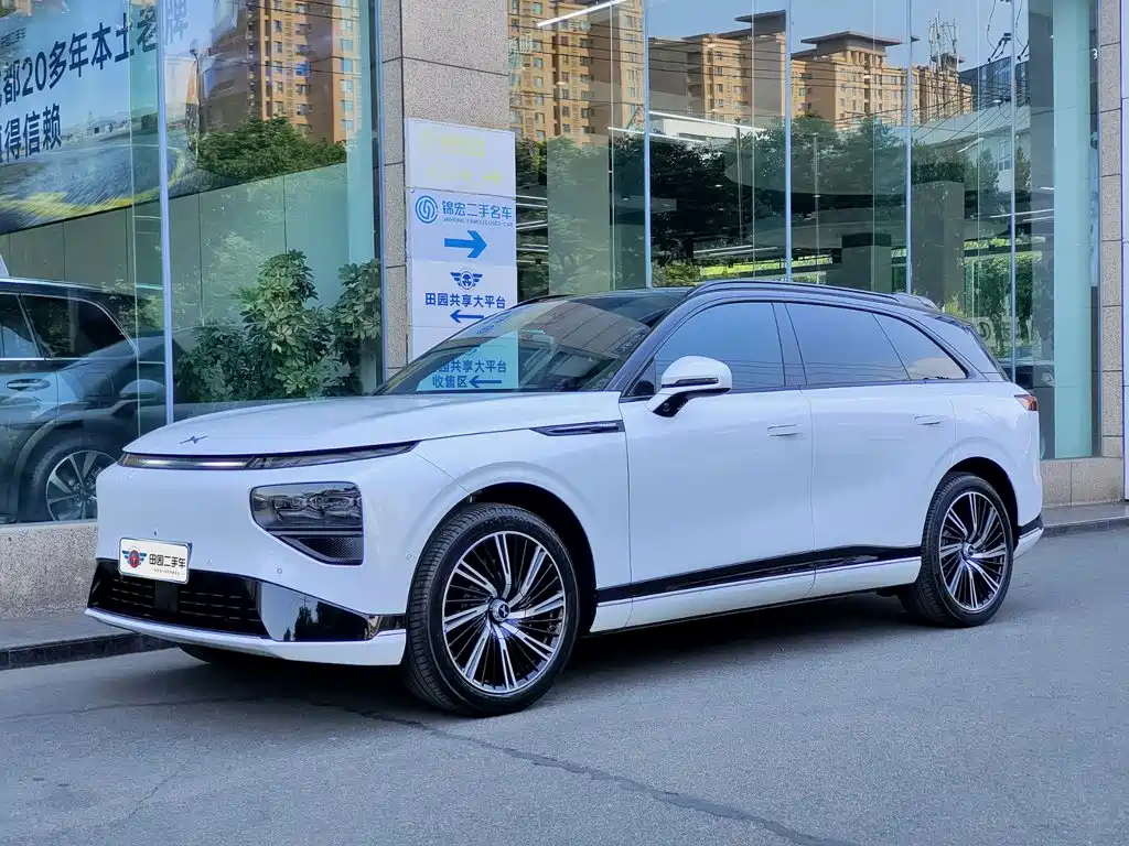Xpeng G9