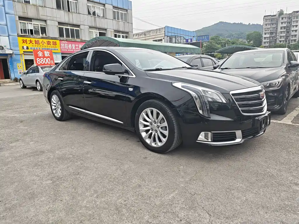 Cadillac XTS