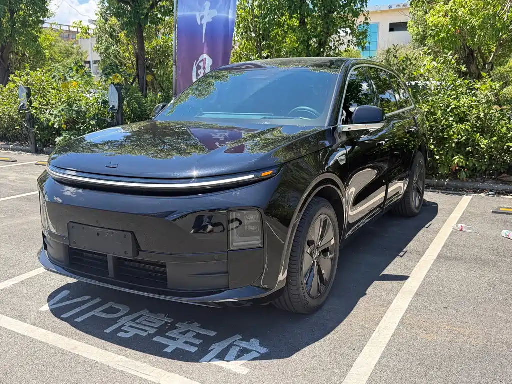 Li Auto L6