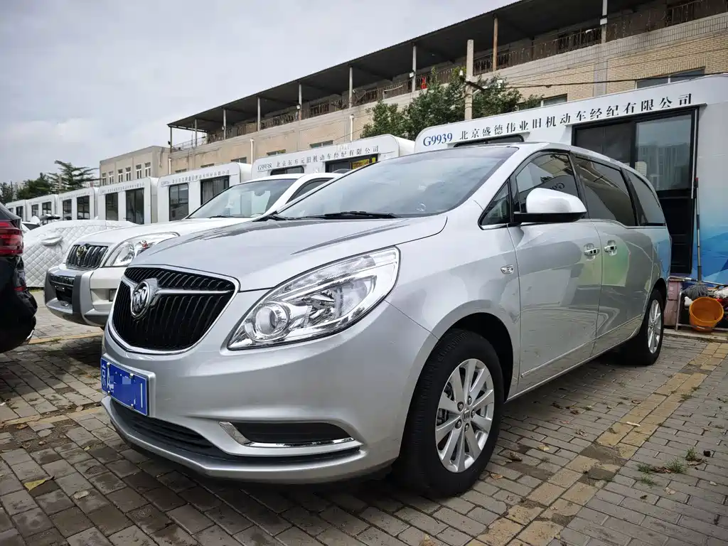 Buick GL8