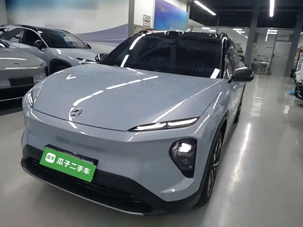 NIO ES7