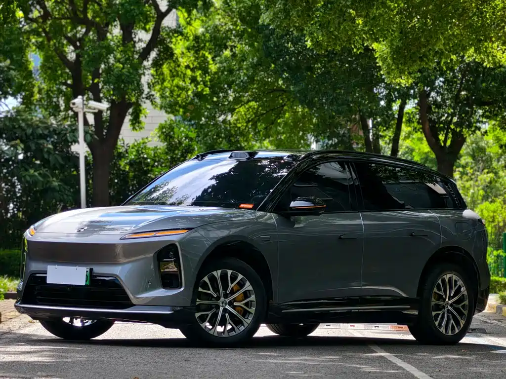 NIO ES6