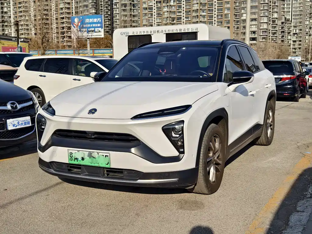 NIO ES6