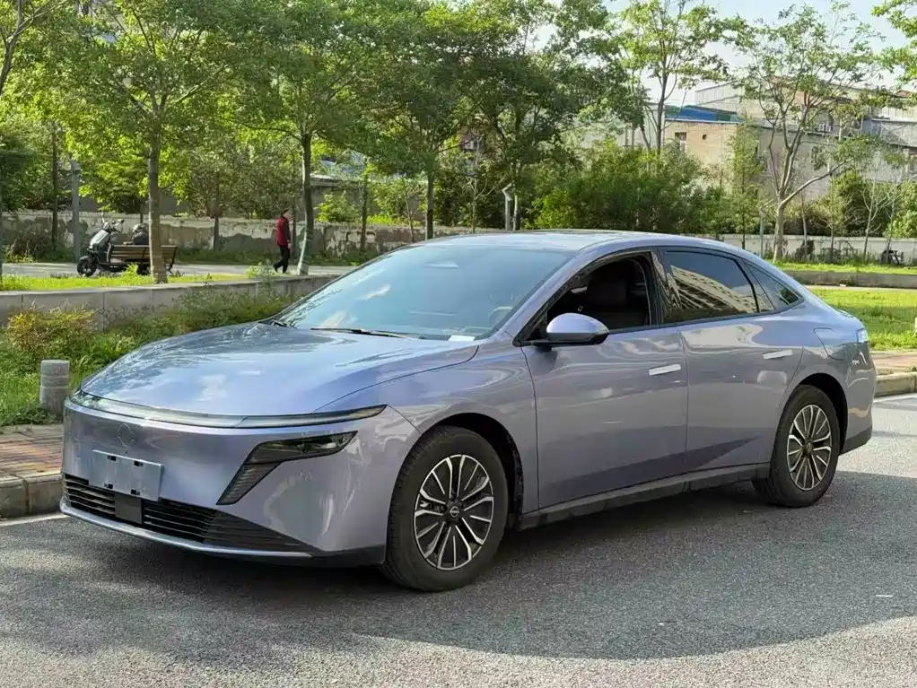 Nissan N6