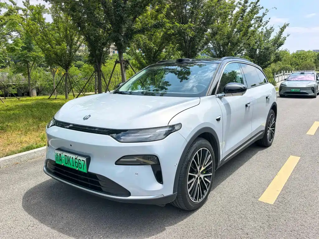 Leapmotor C11