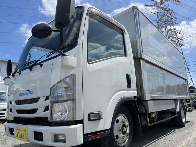Isuzu Elf