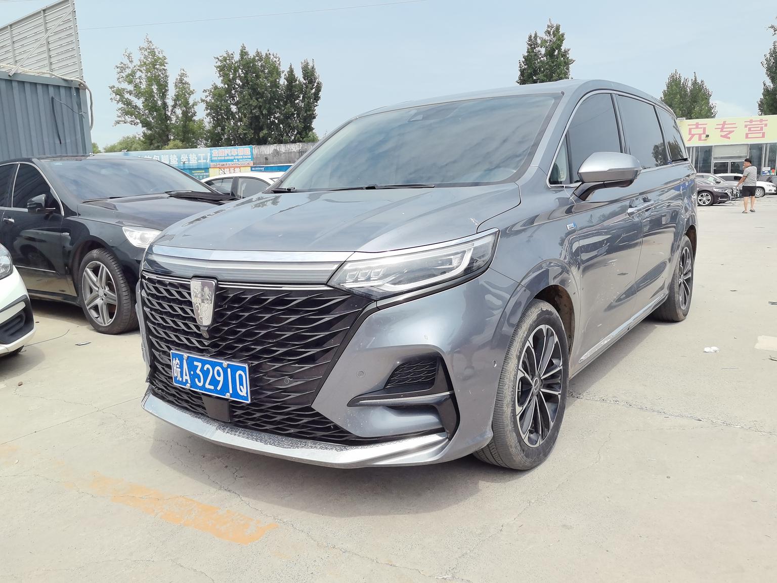 Roewe iMAX8