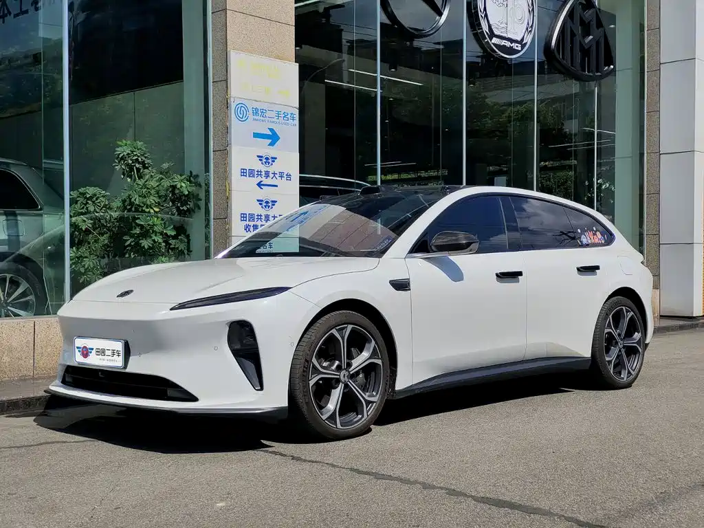 NIO ET5T