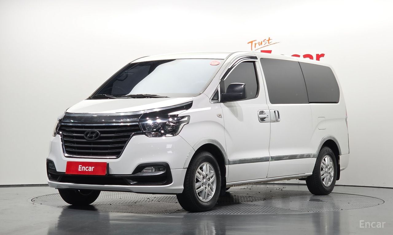 Hyundai Starex