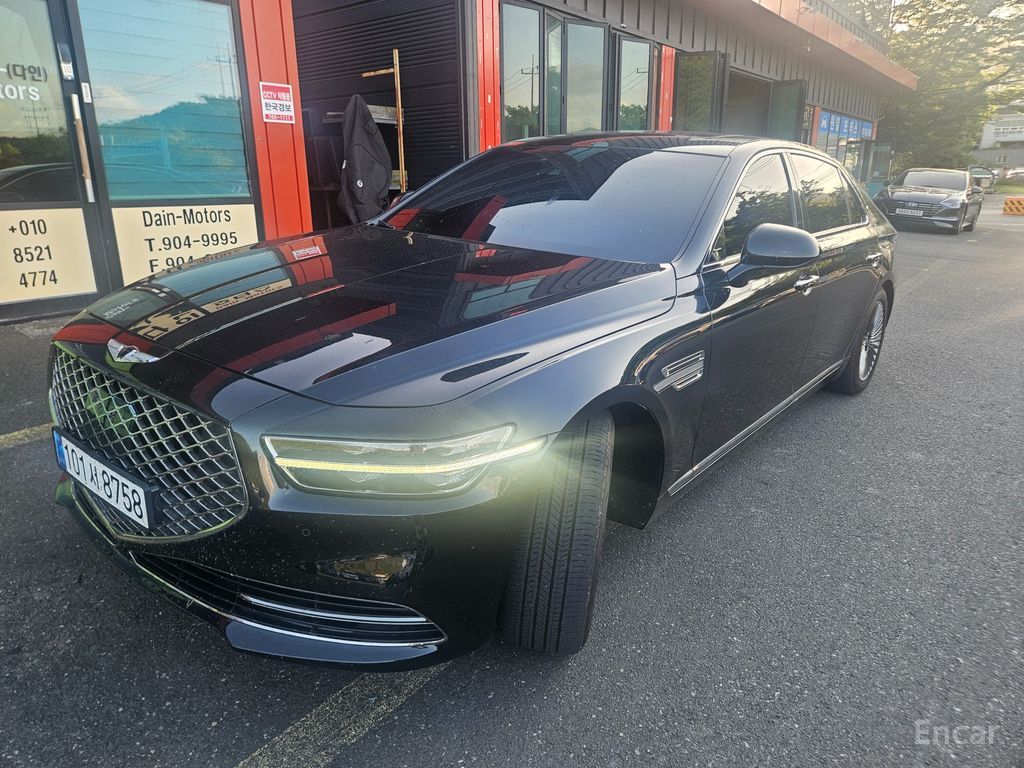 Genesis G90