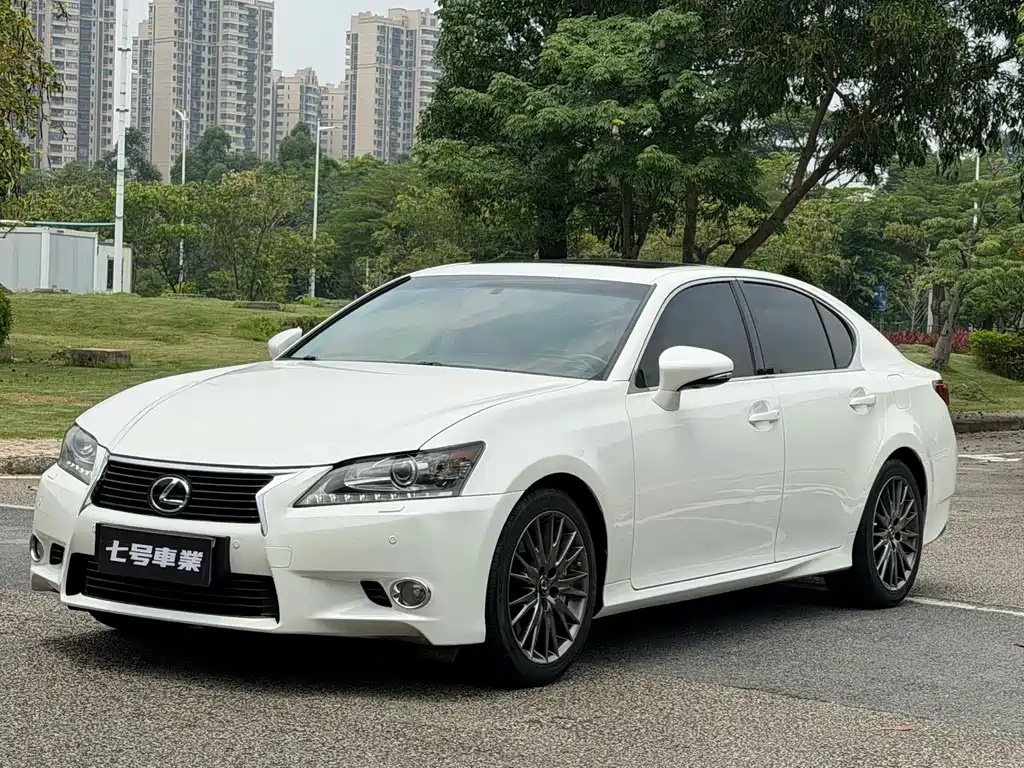Lexus GS